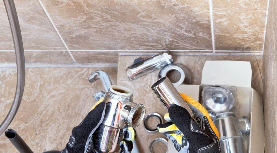 Professional gutter cleaning in Dry Prong, LA